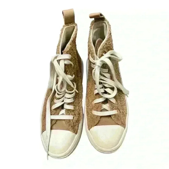 Converse Women’s Chuck Taylor All Star Move Cozy Utility Shoes Tan, size 6 - Picture 8 of 9